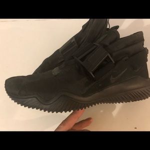 Nike Komyuter 9.5 black